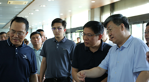 【新乡网】新乡市领导调研振动香蕉黄色视频免费产业链及企业上市工作