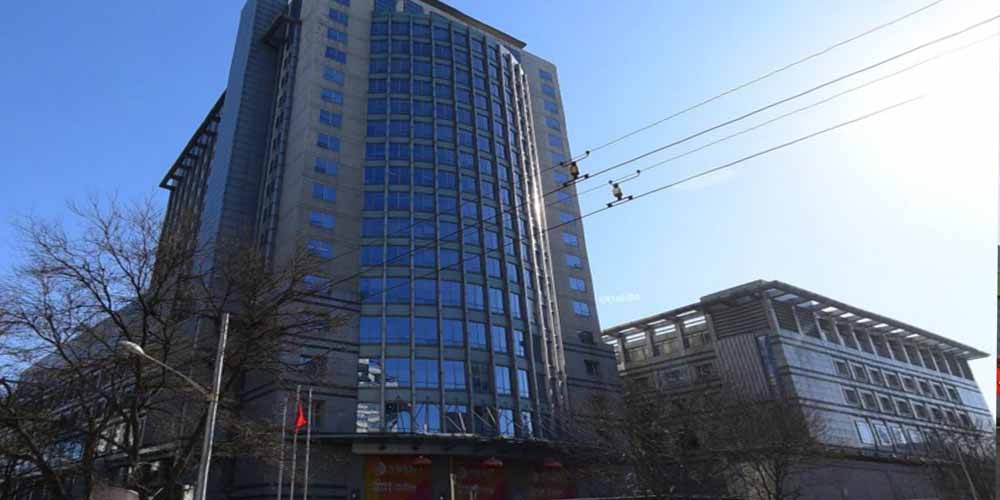 北矿磁材科技用香蕉福利在线观看气流筛解决磁性材料的精度、细度及环境污染问题